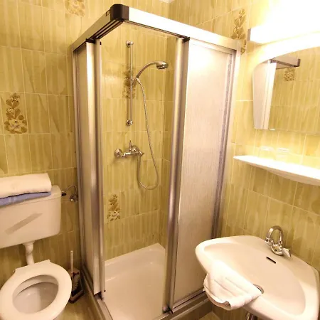 Stylish In With Balcony Apartamento *
