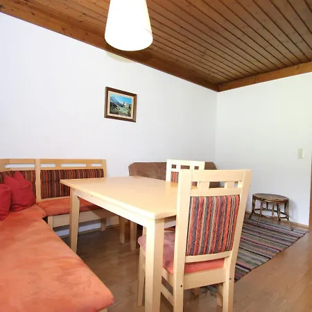 Apartamento Stylish In With Balcony Hollersbach im Pinzgau
